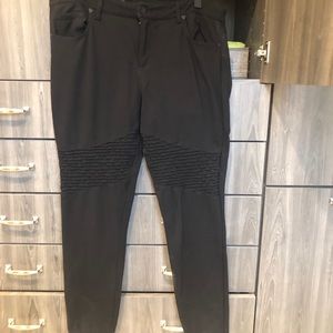 Moto skinny jegging